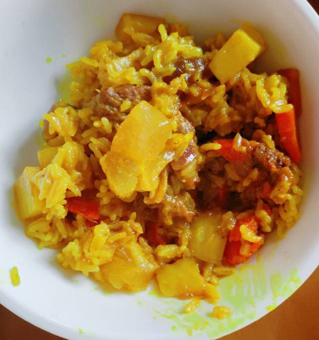 喷香一锅出咖喱牛肉抓饭