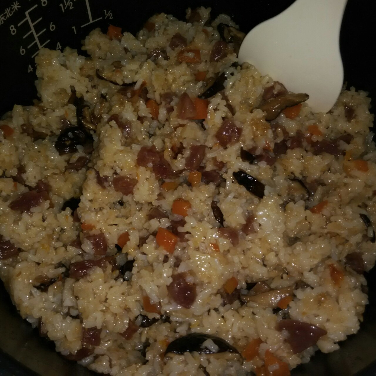 电饭锅版香菇腊肠饭