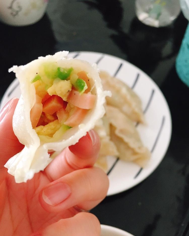 西葫芦虾仁鸡蛋蒸饺