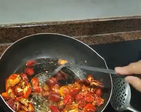 脆鱼干锅的做法 步骤16