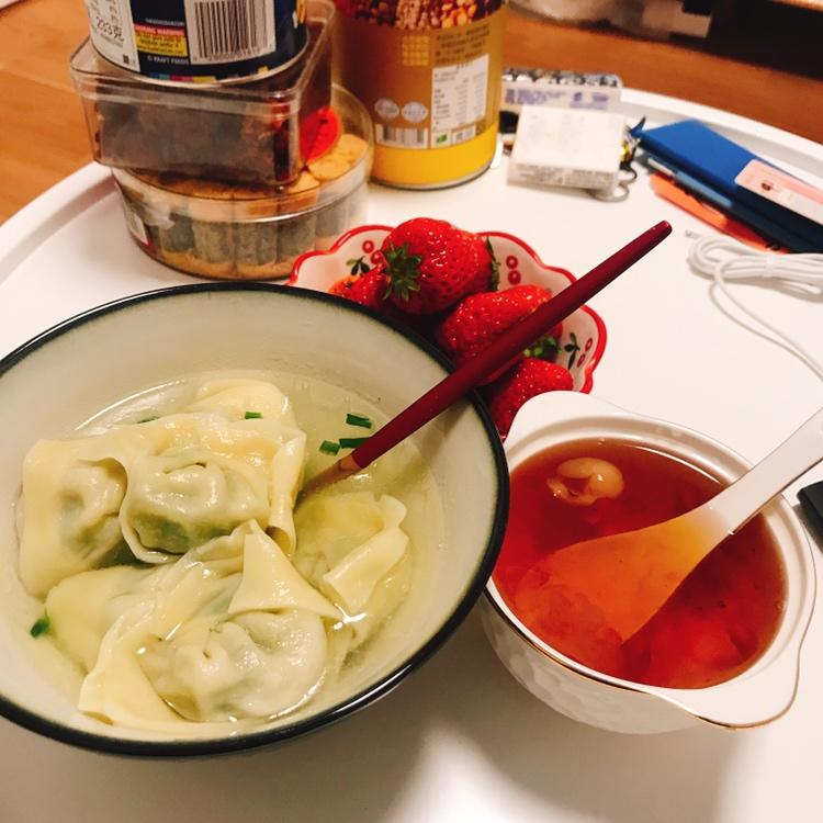 上海荠菜大馄饨