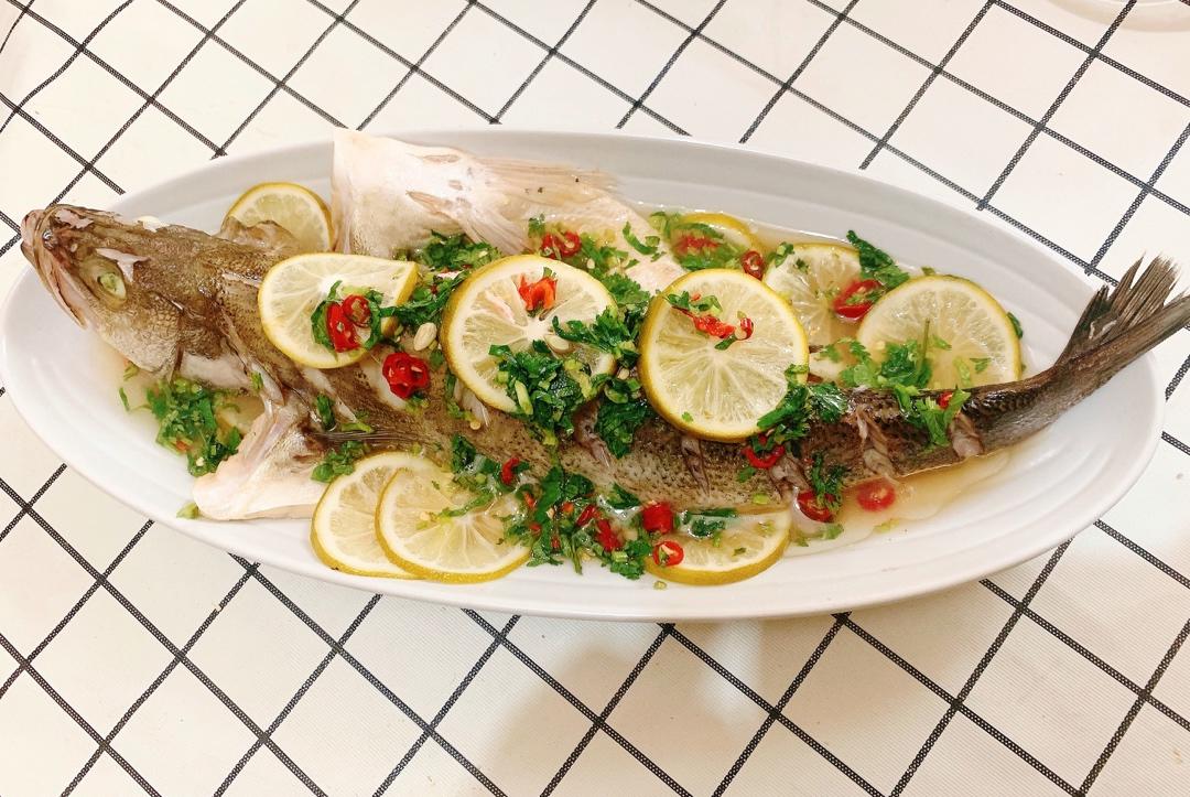 泰式青柠檬蒸鱼