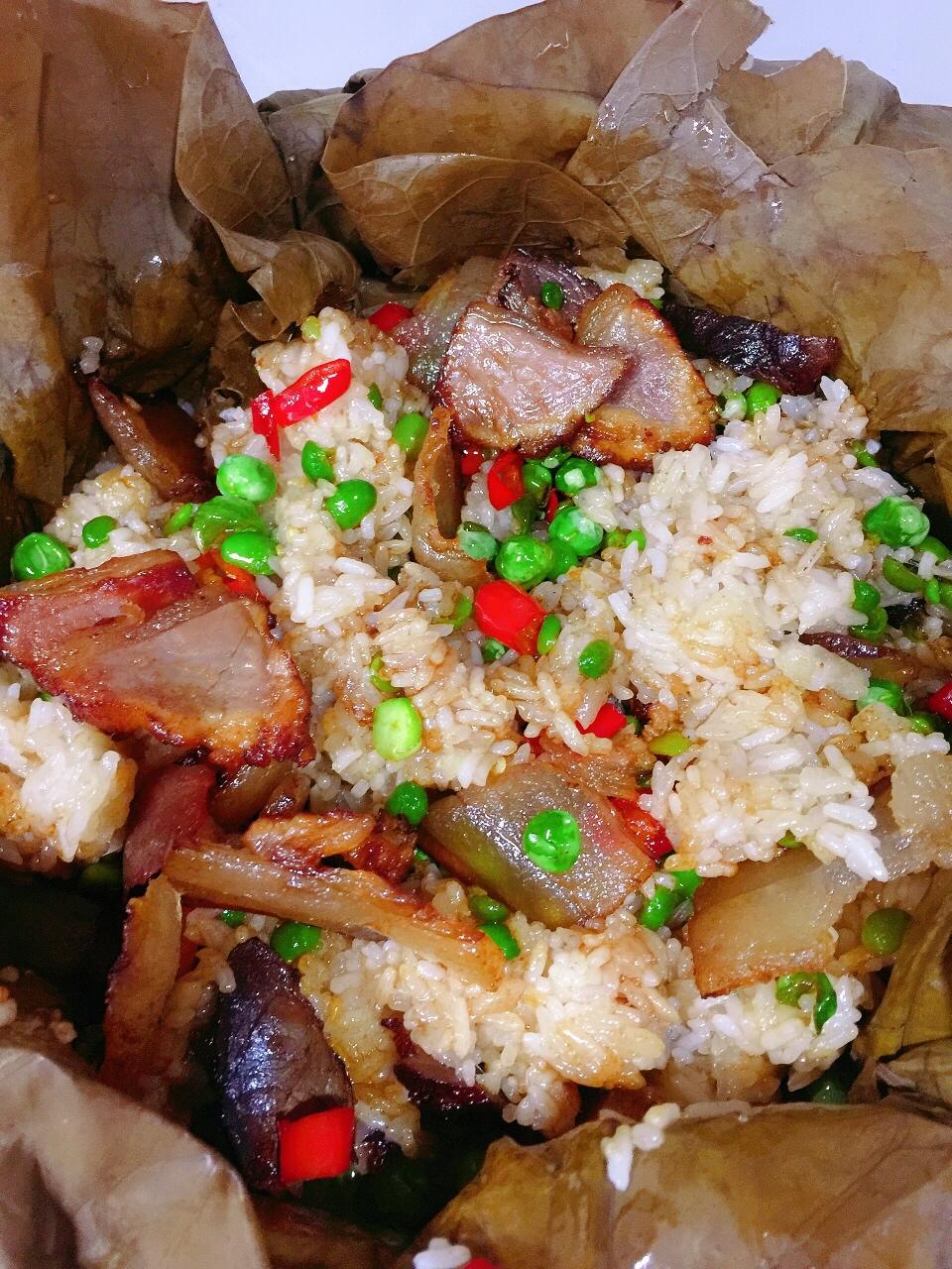 荷叶蒸腊肉饭