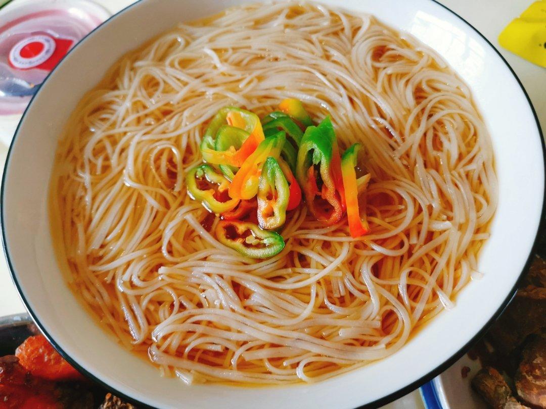 小葱麻油酱油面