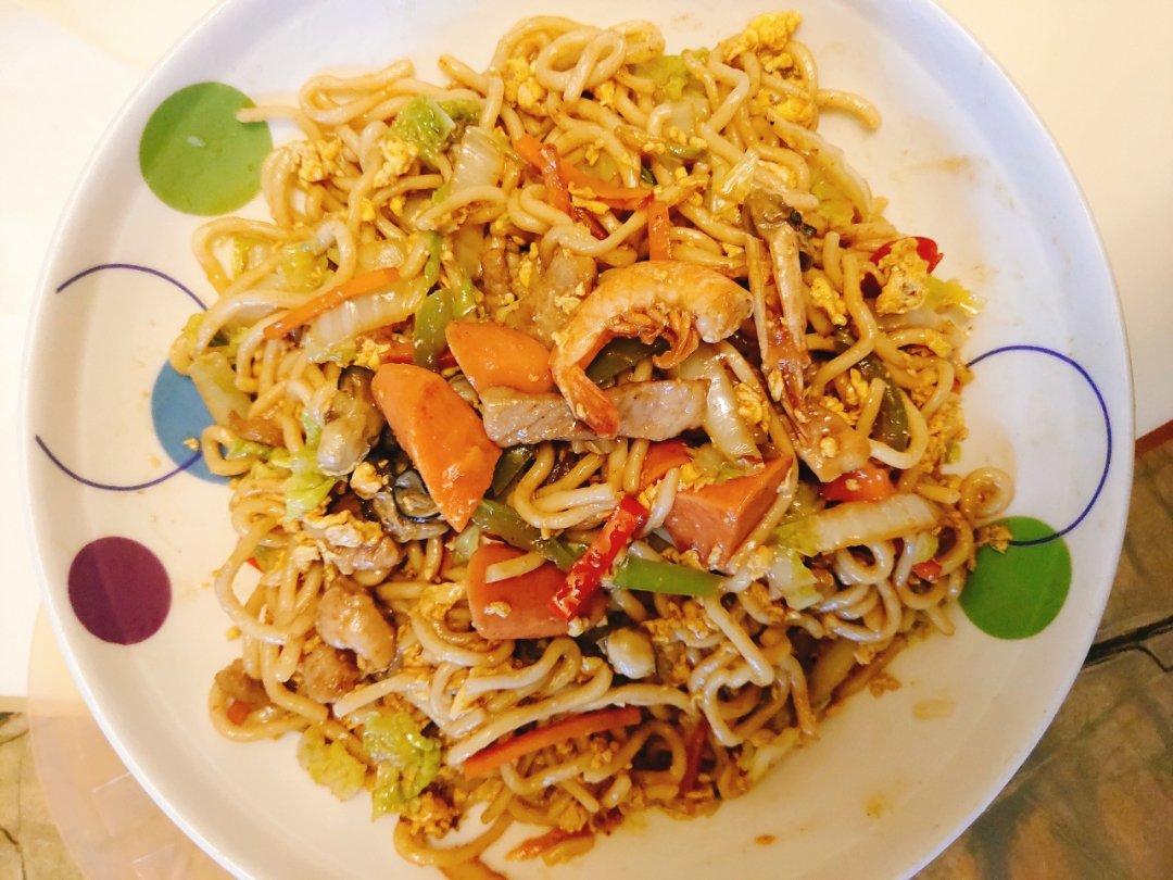 手机用户5079_zu0y做的海鲜炒面
