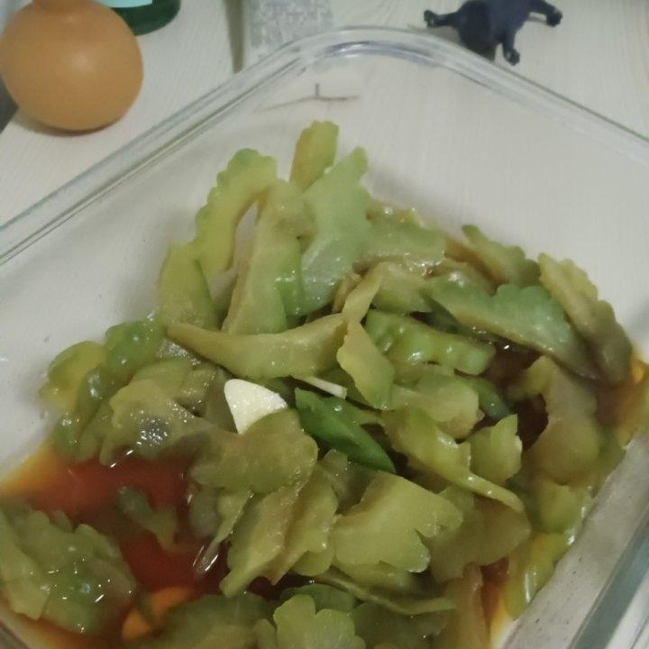 凉拌苦瓜（减脂肪，脆爽可口）