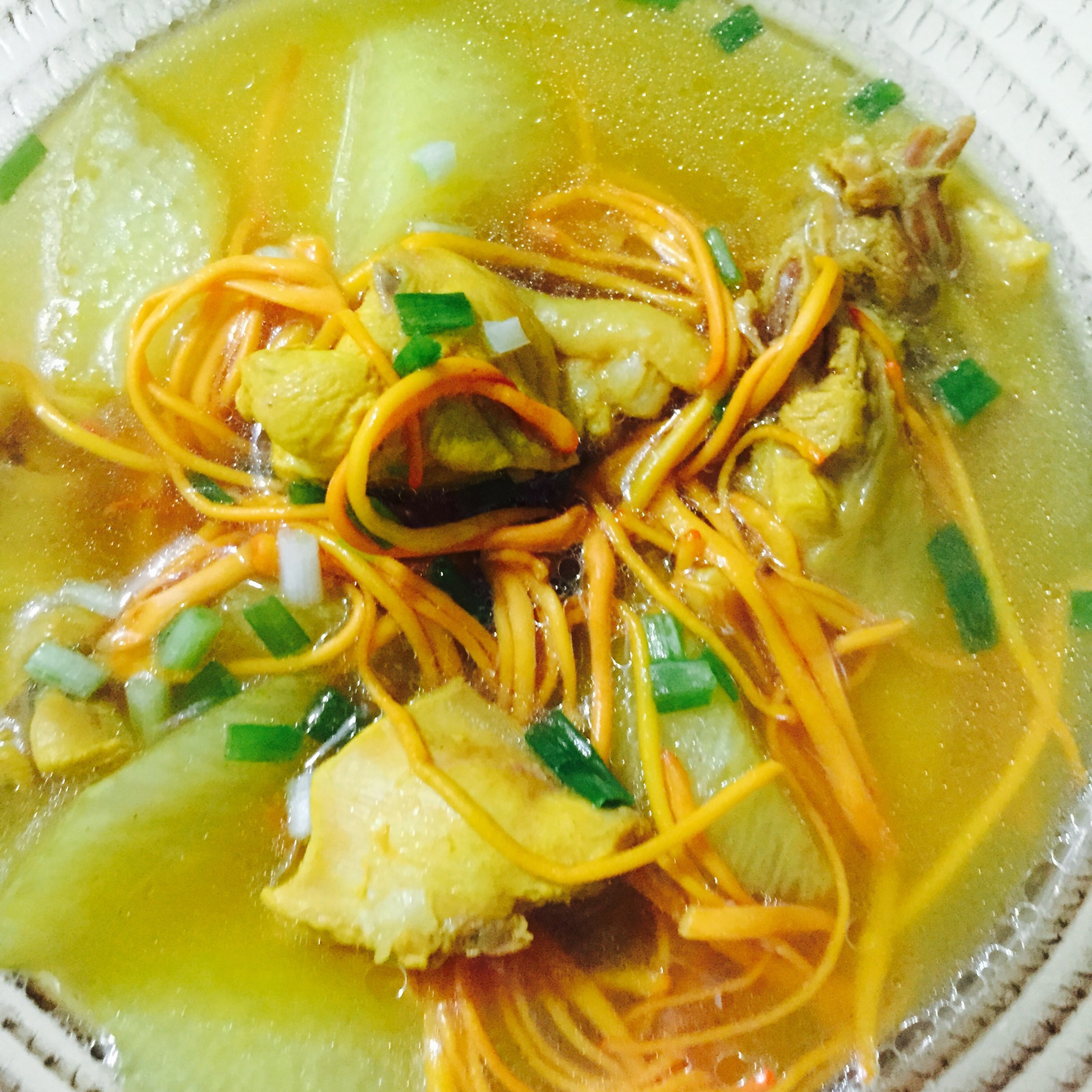 欣菲小镇做的虫草花鸡汤