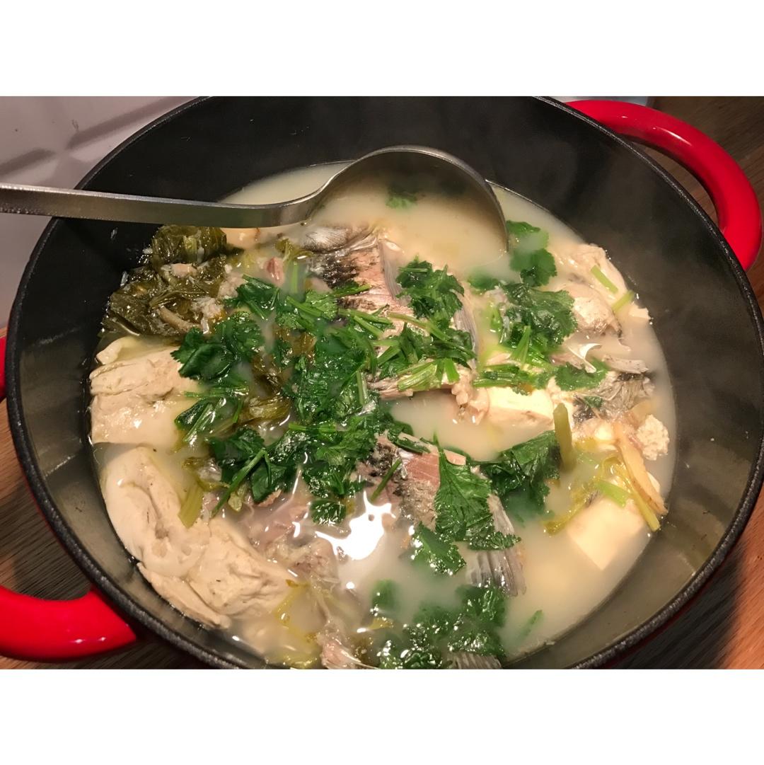 鲫鱼豆腐汤