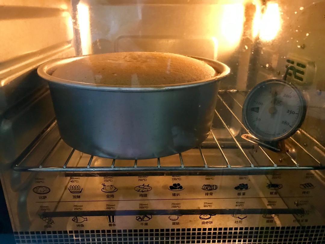 抹茶戚风蛋糕