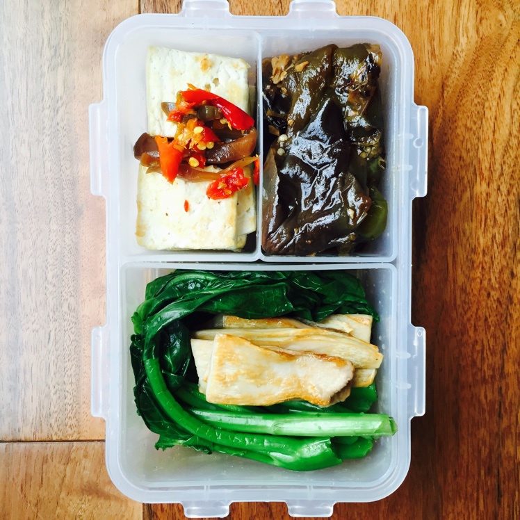 小梦想是以后每天做两人份的便当