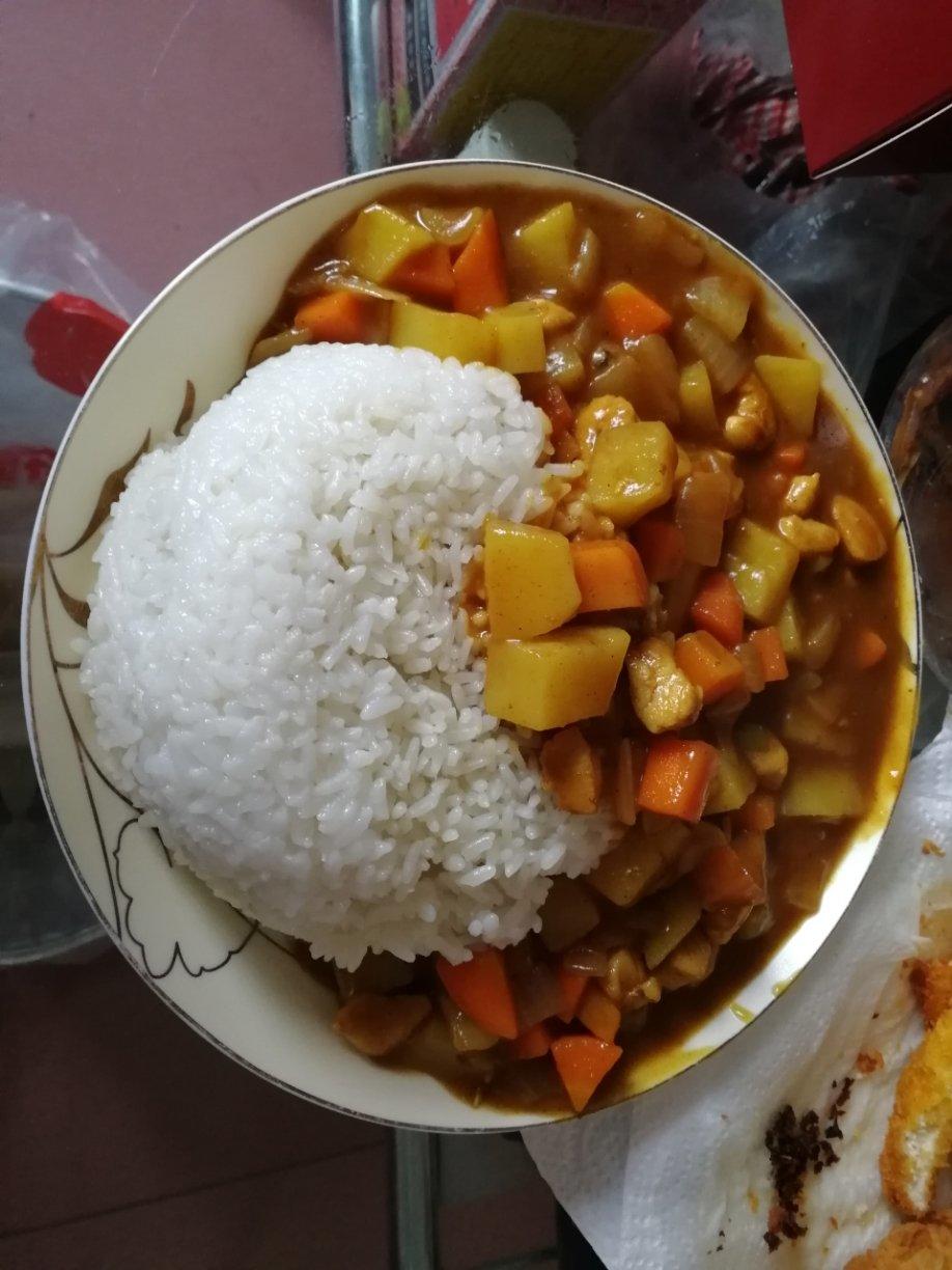 咖喱鸡肉饭
