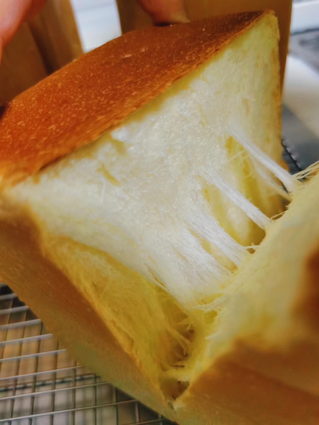 一次发酵，快手柔软Q弹，基础三明治吐司（完美封边）