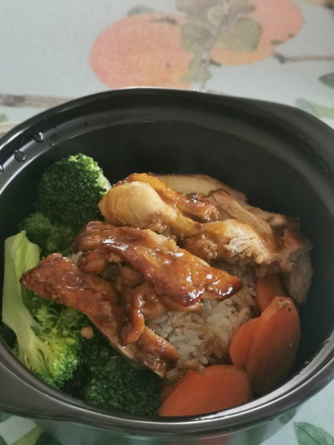 蜜汁照烧鸡肉饭
