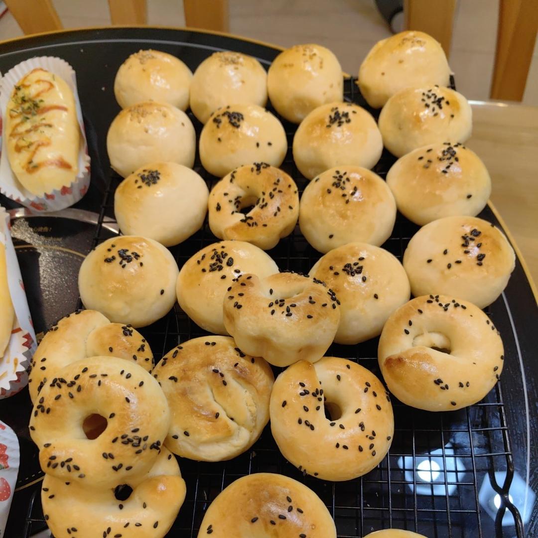 椰蓉奶香小餐包
