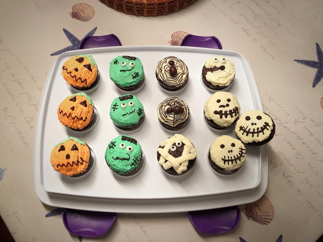 【万圣节】戴巫师帽的南瓜纸杯蛋糕