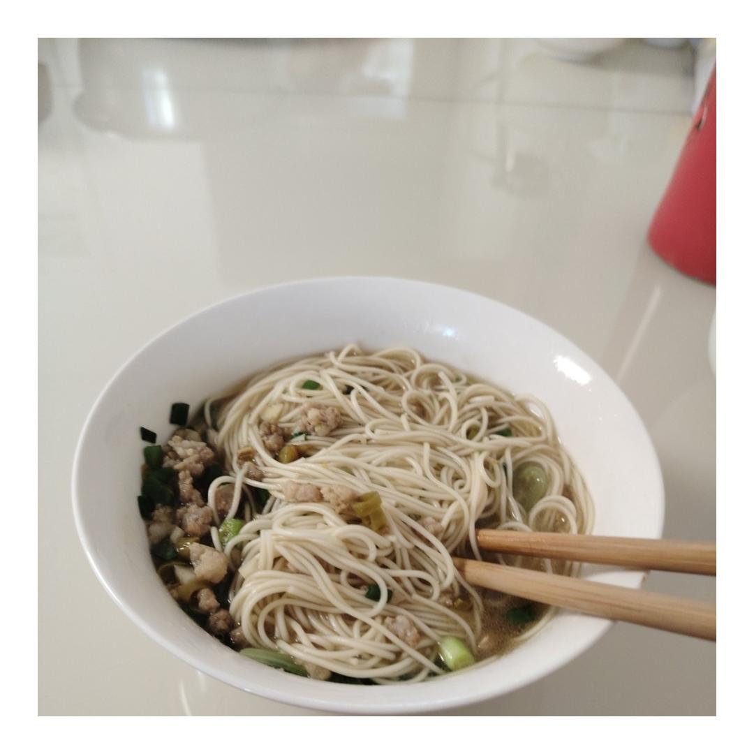 真想让你们尝尝这碗肉酱拌面🍜太香太香了