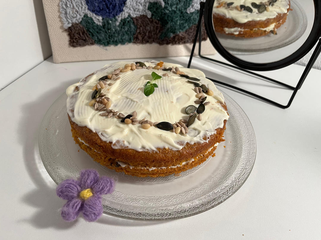 【经典胡萝卜蛋糕】 不需打发的简单快手蛋糕，胡萝卜的华丽变身 绝妙的消耗胡萝卜方法