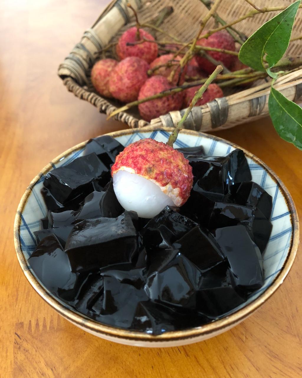 一品汤盛广东汤馆做的烧仙草