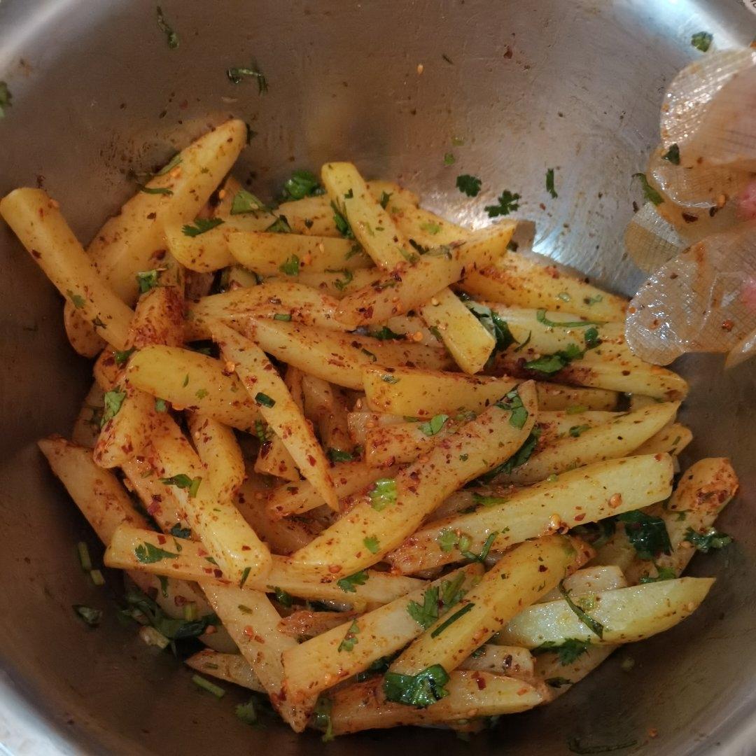 好吃到女朋友再也不会点外卖的天蚕土豆（狼牙土豆也是它）