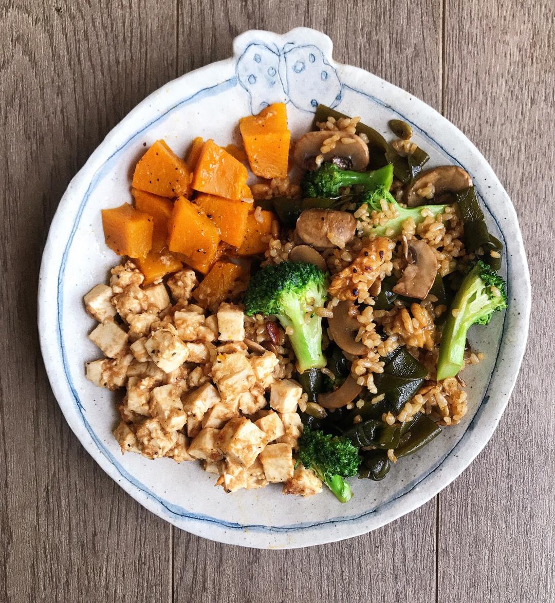 【健康三餐】鲜味南瓜能量炒饭