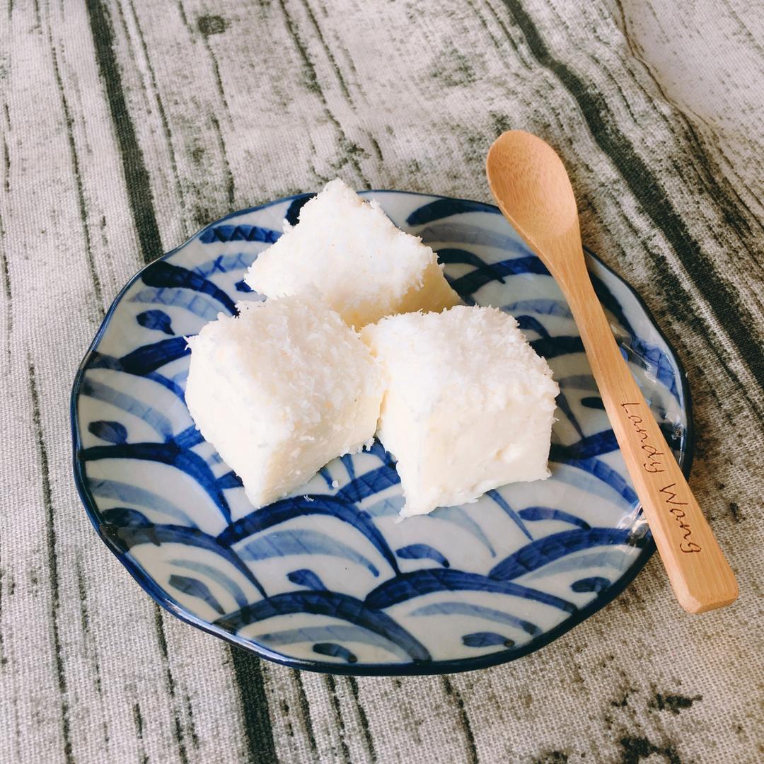椰蓉牛奶小方