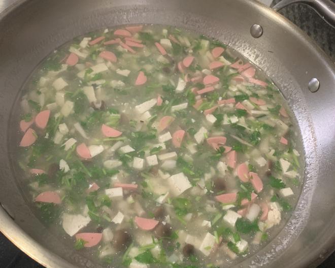 【美味菌菇汤的做法步骤图,美味菌菇汤怎么做好吃】卡卡西西利_下厨房