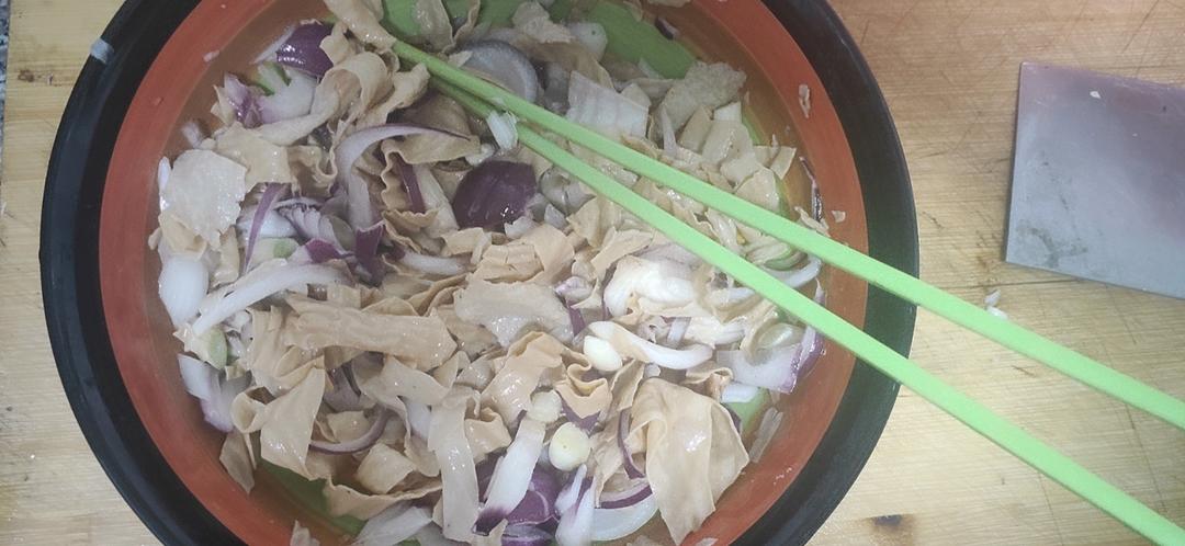 凉拌豆腐皮