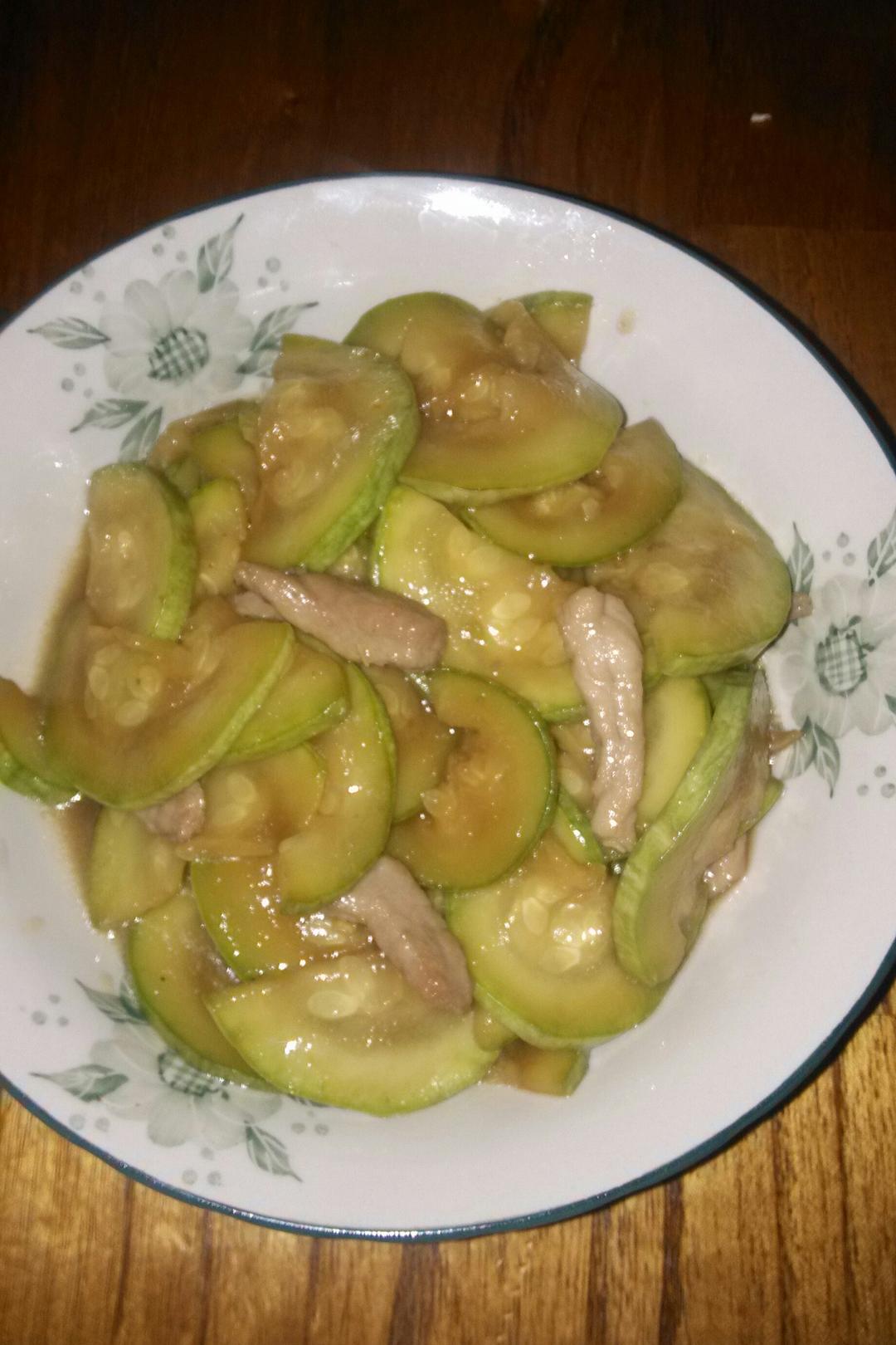 西葫芦炒肉片