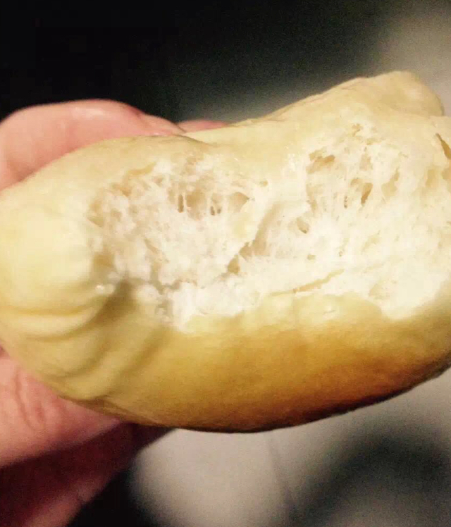 大人小孩都爱不释口的【蜂蜜牛奶小餐包】