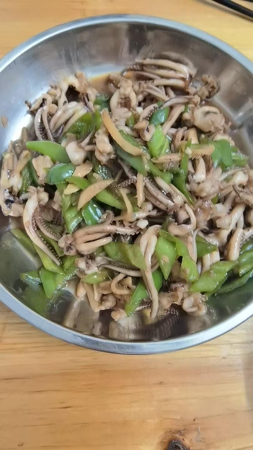 鱿鱼须炒青椒洋葱