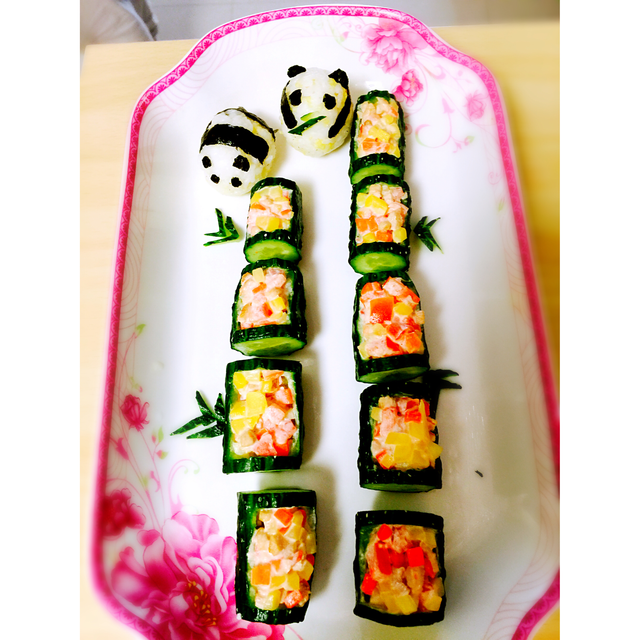 【年味】-节节登高-鸡胸肉沙拉&熊猫饭团