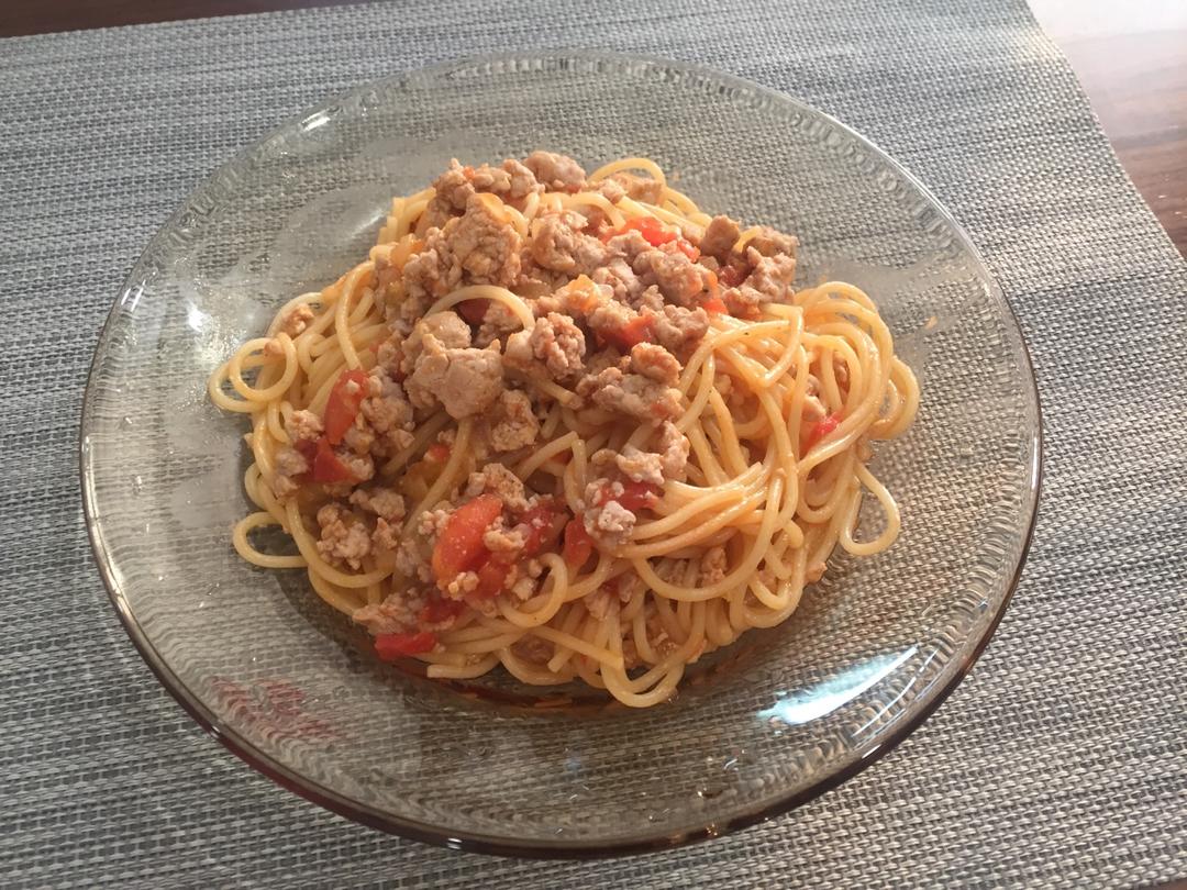 番茄肉酱意大利面