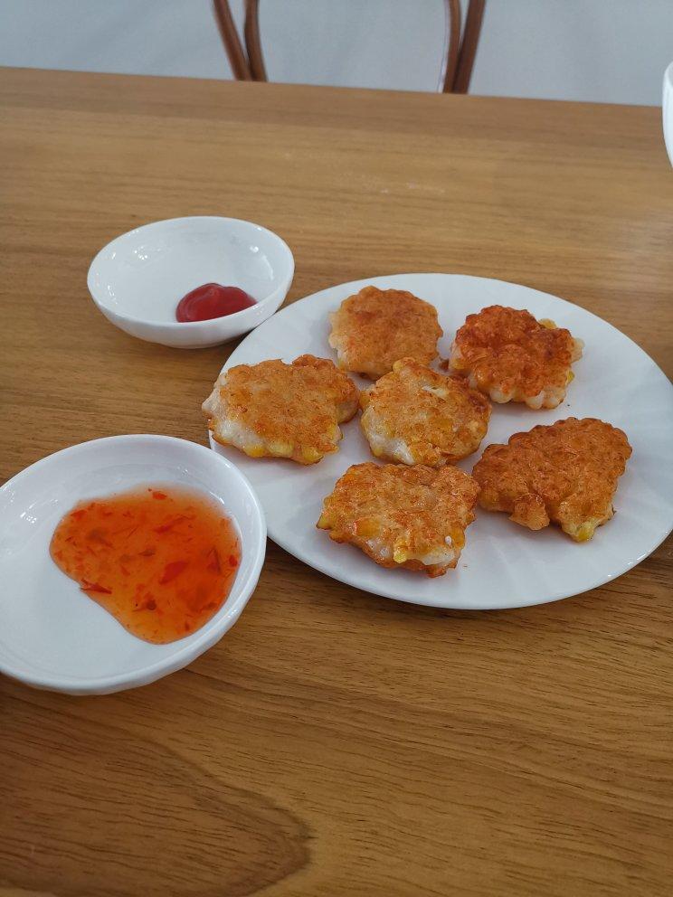 虾仁别再炒着吃了，这样做，当早餐大人孩子都爱吃