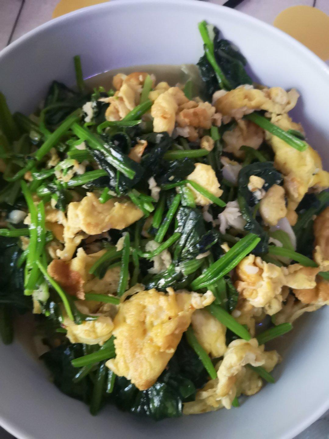 虾皮菠菜炒鸡蛋