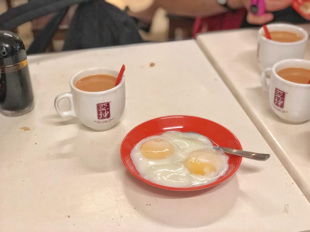 凿壁偷光吃早餐