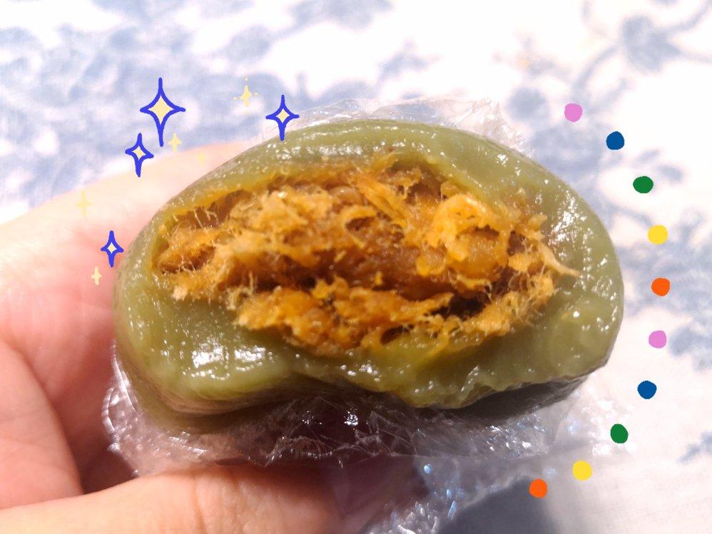 网红青团～～咸蛋黄肉松青团