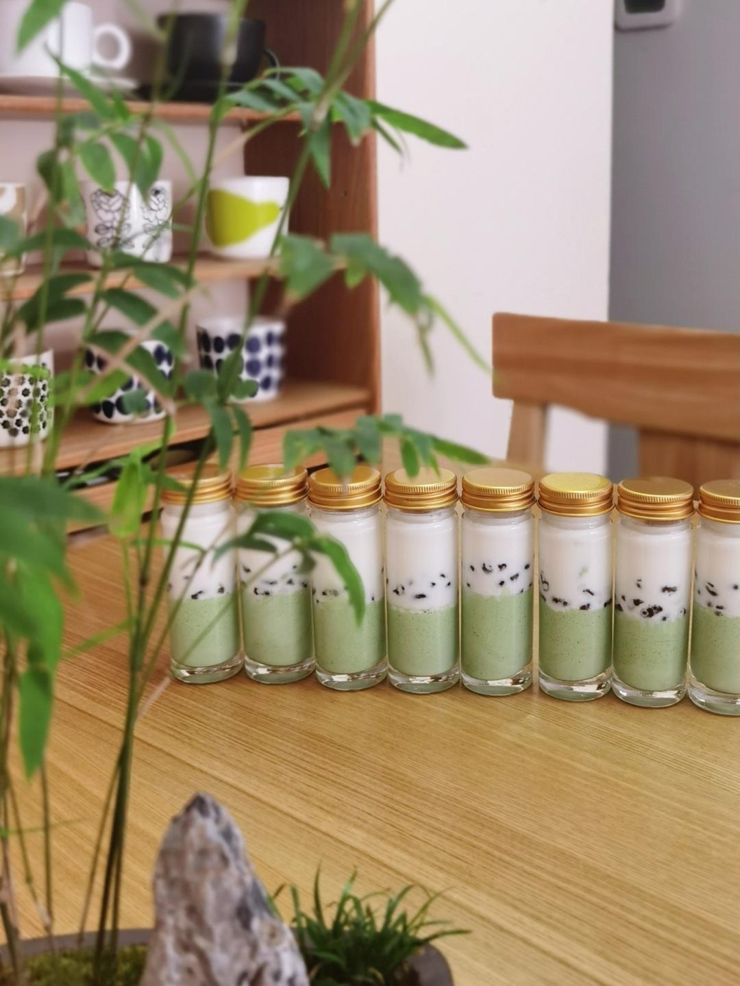 巨简单，清凉爽口的蜜豆抹茶冻撞奶