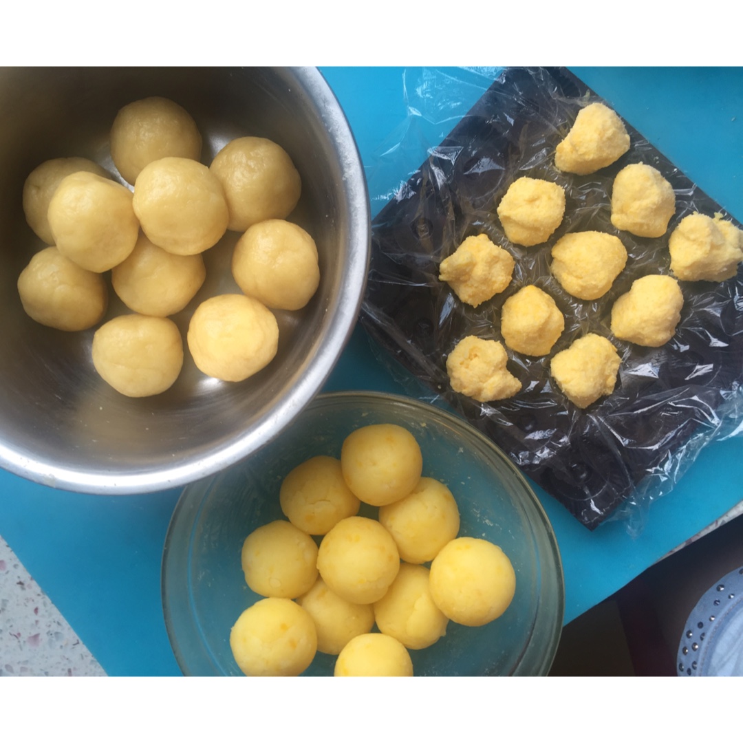 流沙馅月饼（接近香港美心流沙月饼）