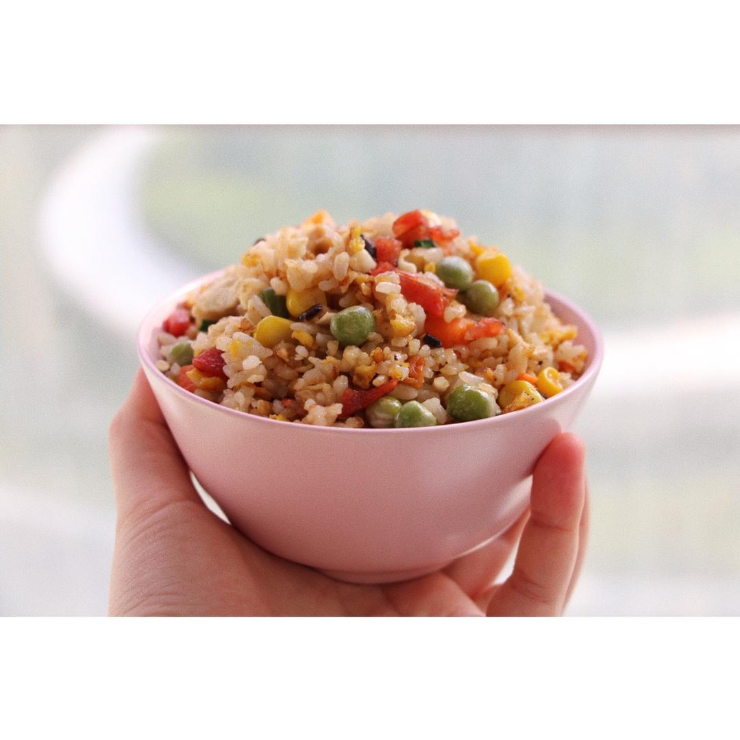 厨师长教你“蛋炒饭”如何做才好吃，答案都在这里面！