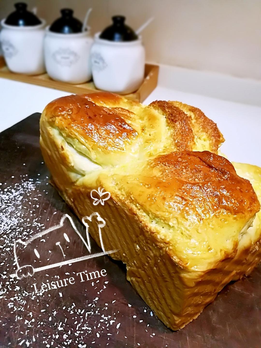 椰蓉吐司面包 Coconut Loaf