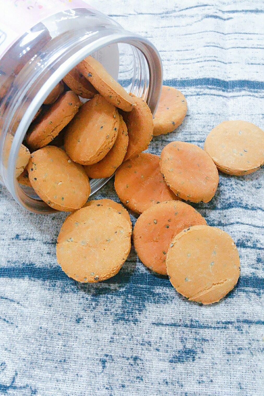 大核桃的妈妈真漂亮做的无油无糖减肥蛋奶饼干