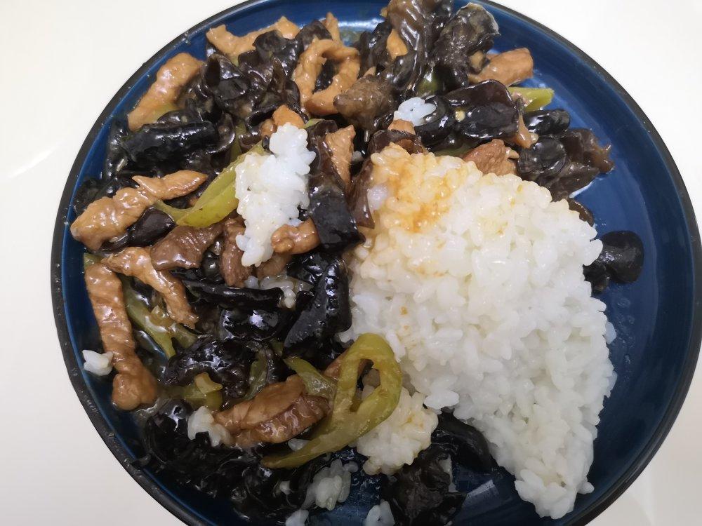 超好吃的鱼香肉丝（做法相当简单，一看就会）