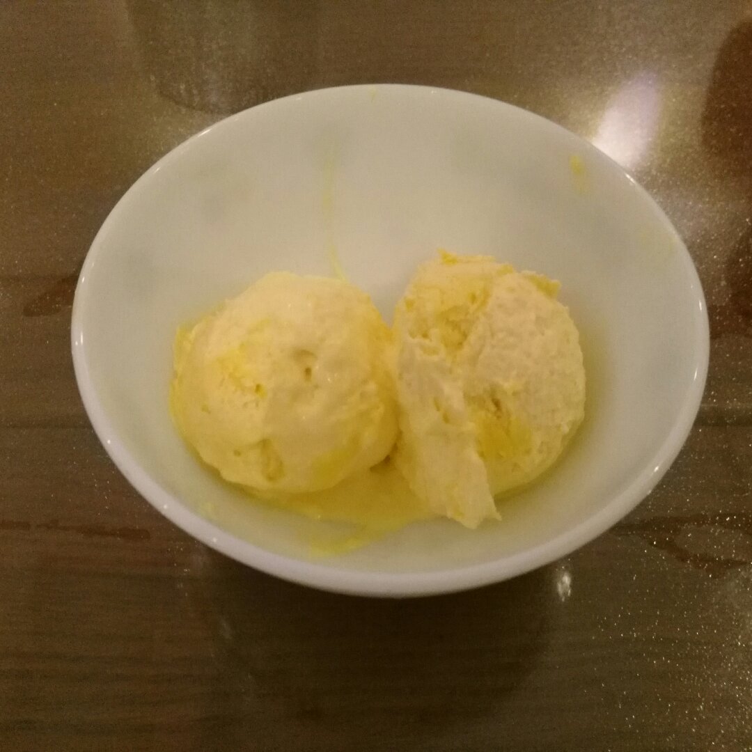 芒果酸奶冰淇淋