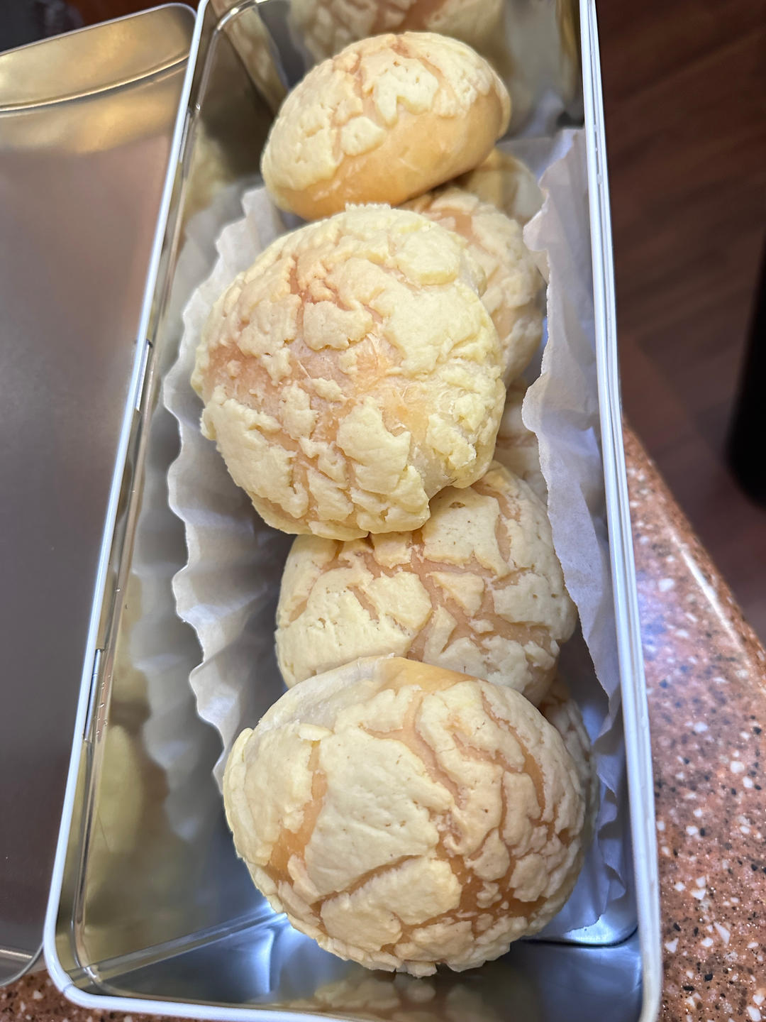 松软菠萝包