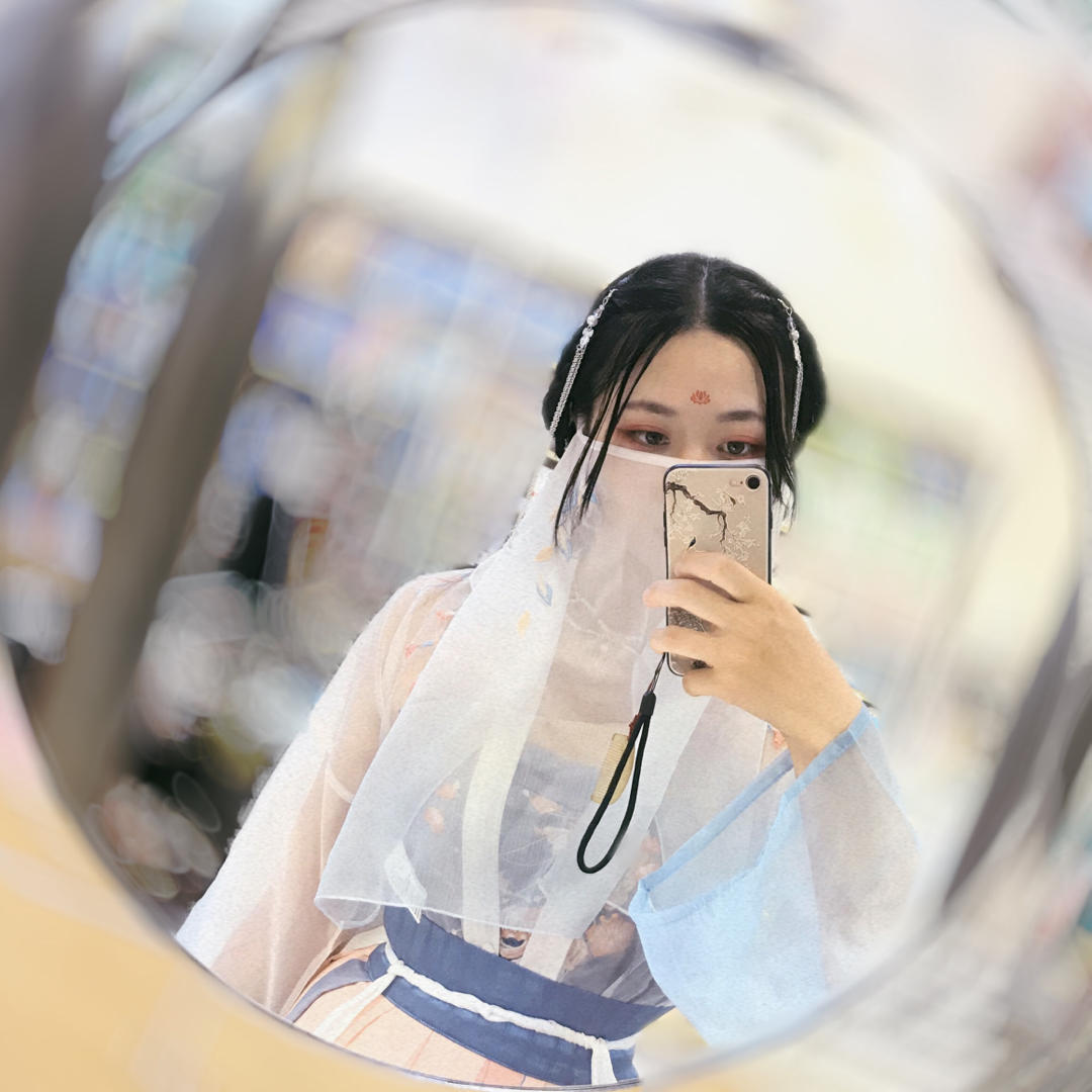 风潇烟柔