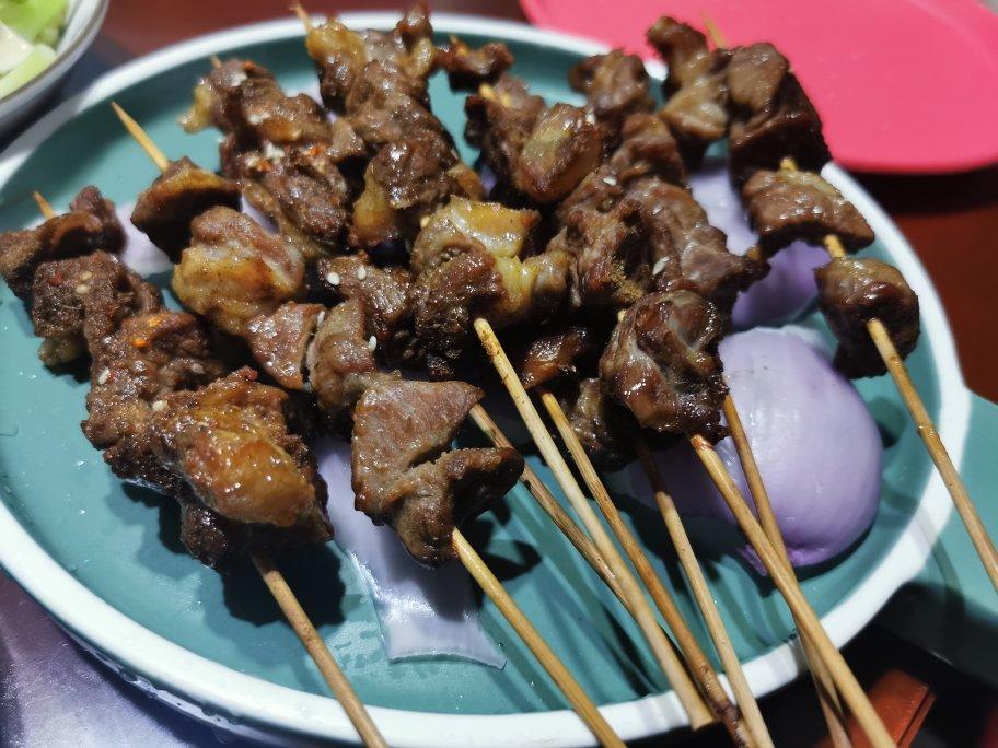 在家也可以烤出地道的羊肉串