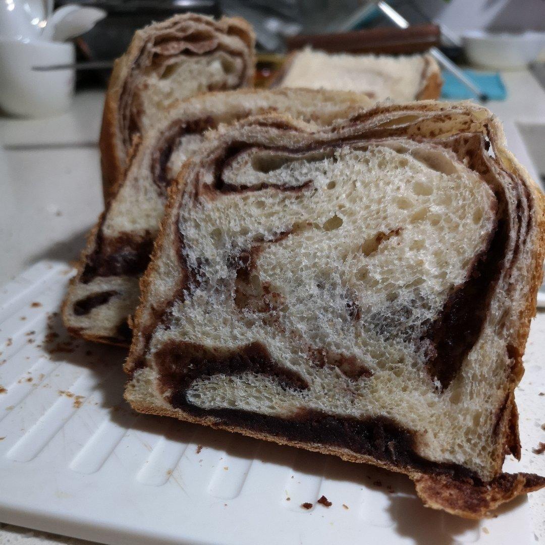 全麦红豆面包