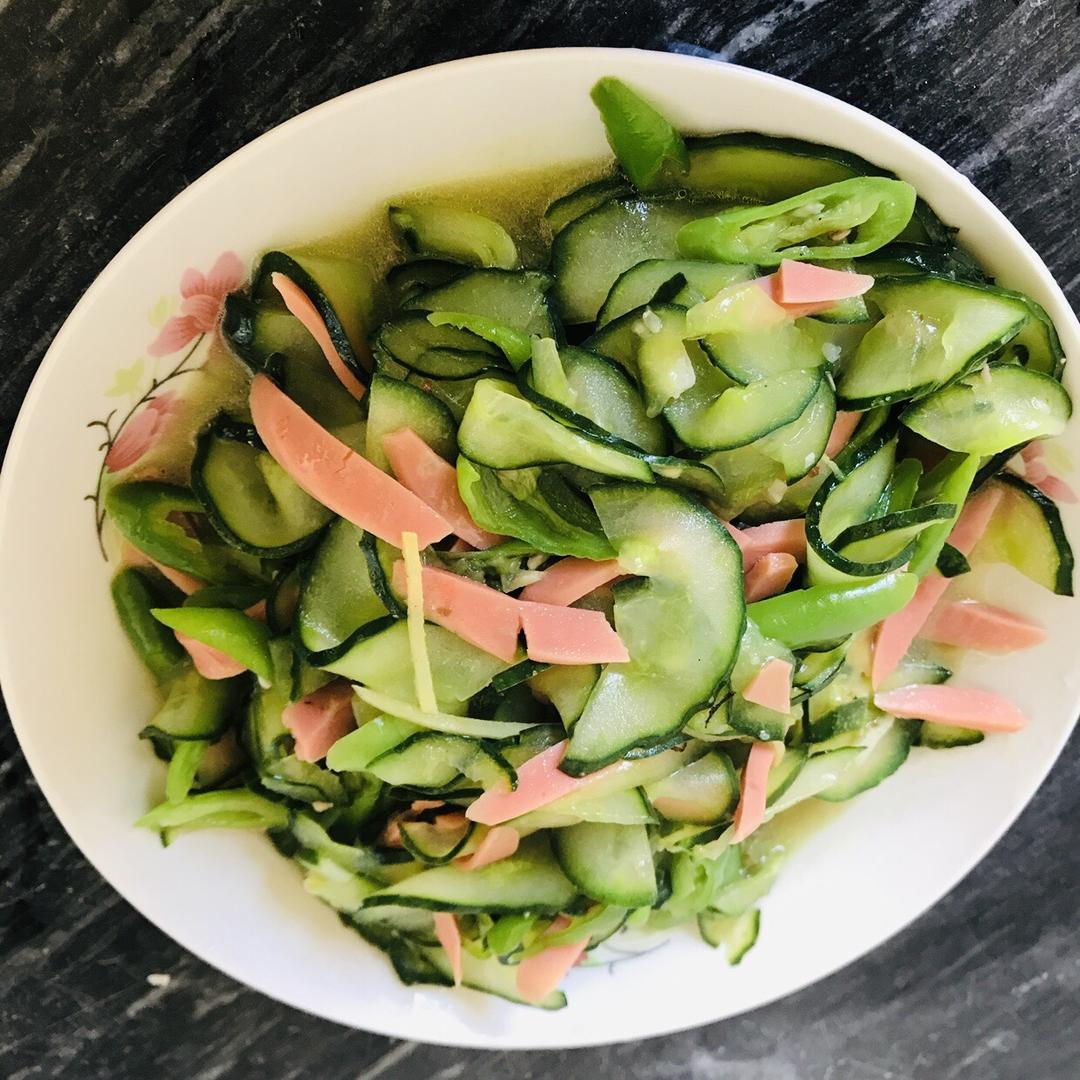 黄瓜炒火腿肠