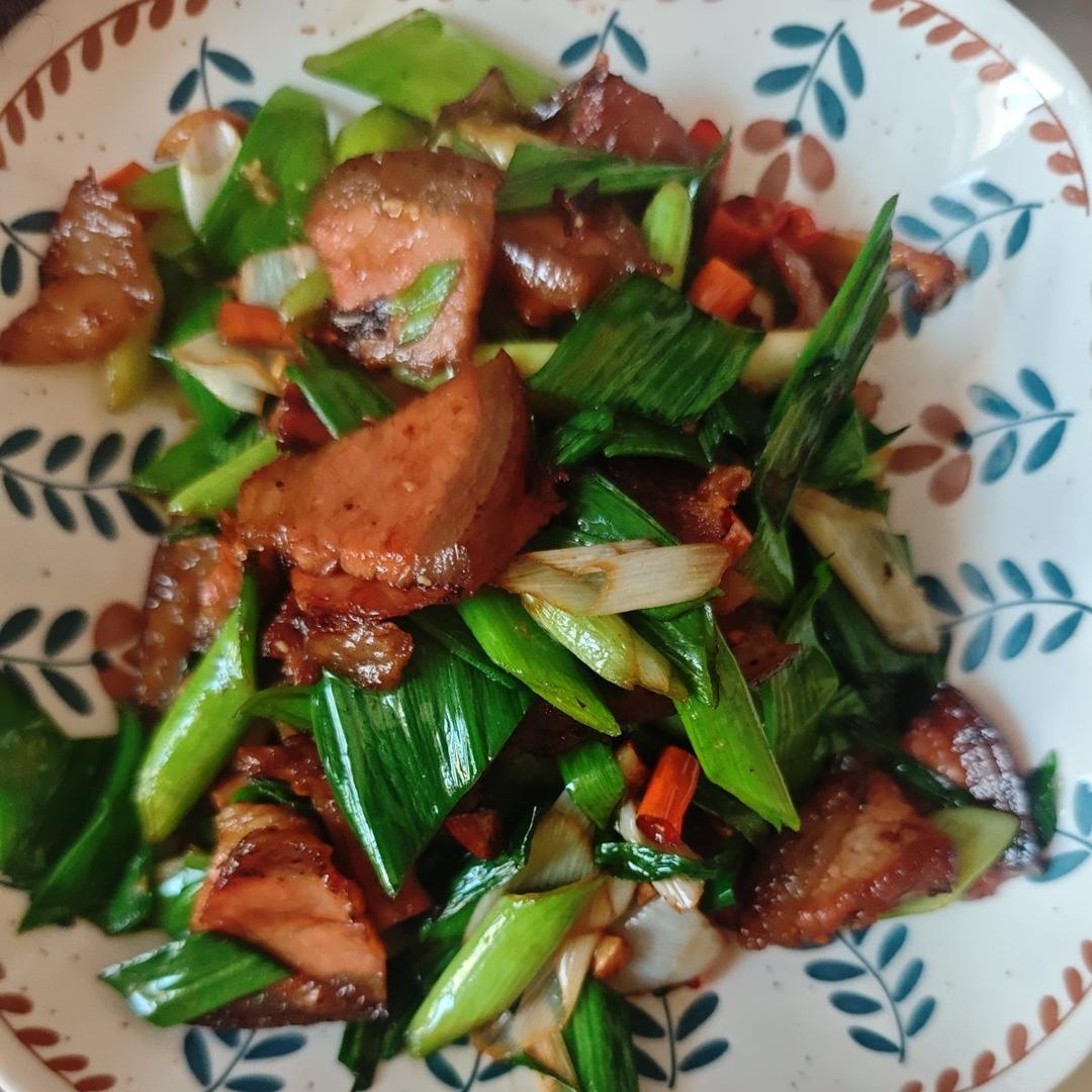 蒜苗炒腊肉
