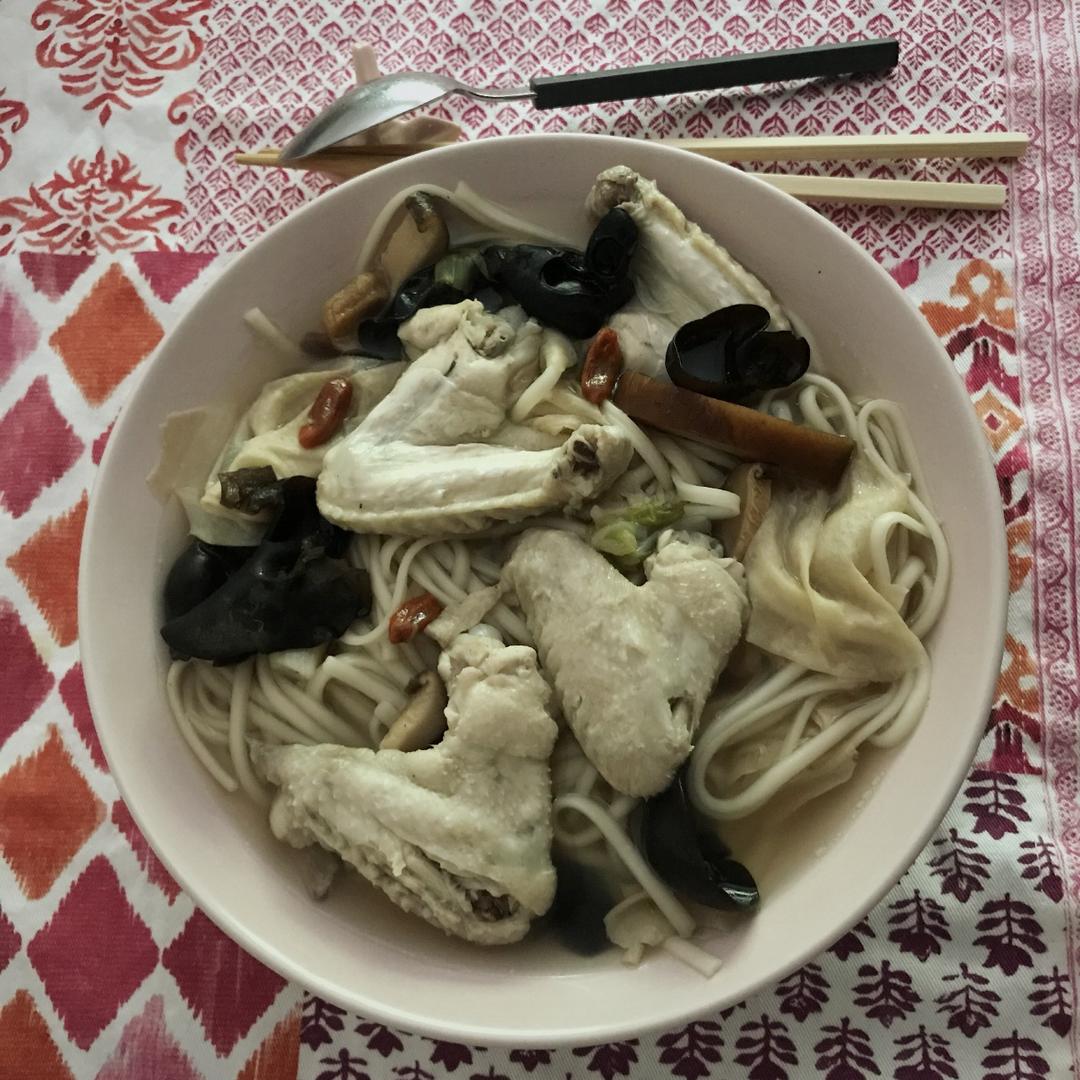 香菇鸡翅汤